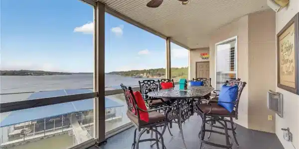 1220 Lands End Parkway