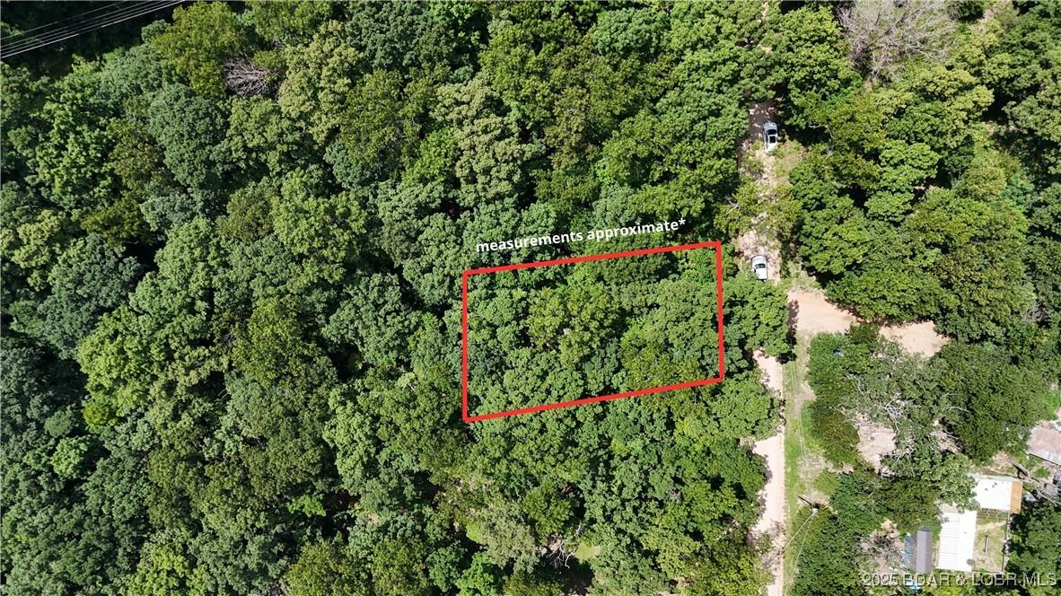 Image 3: Land on Hollis Cir, Lot lines approximate
