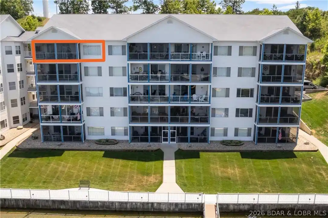 Image 1: Welcome to Blue Anchor Bay Unit #154!