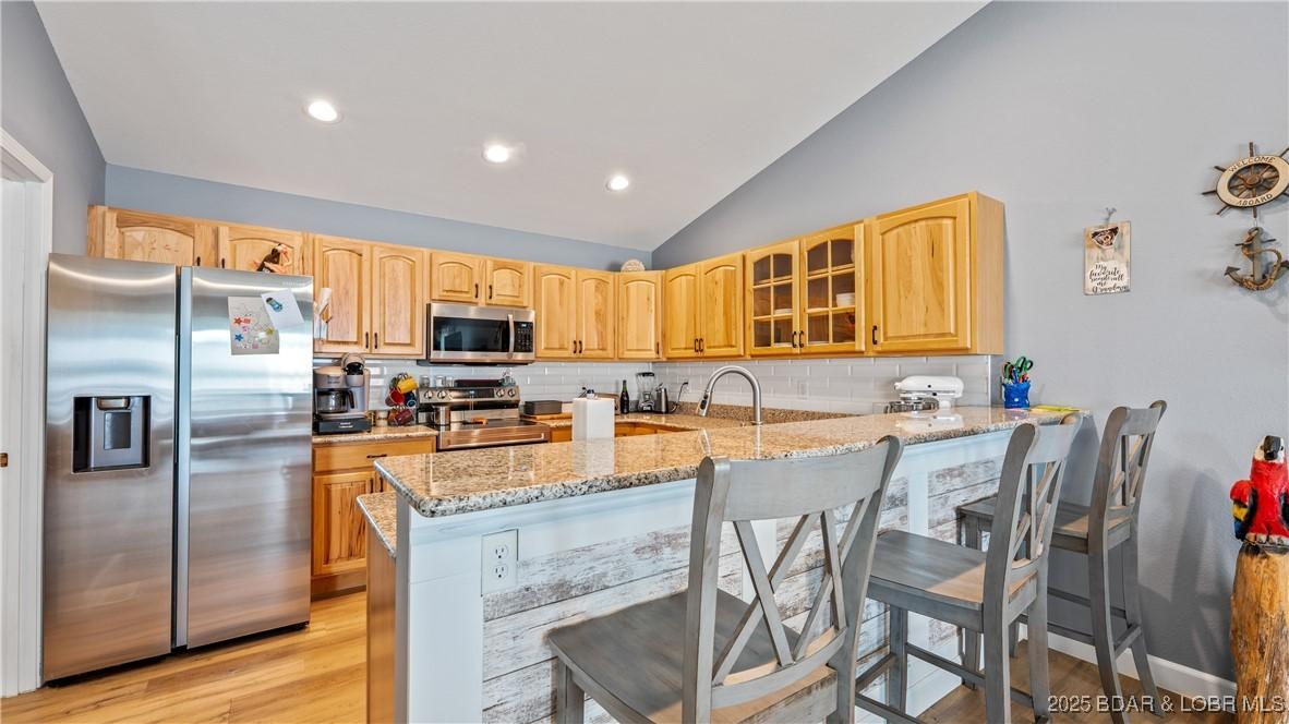 Image 4: Kitchen