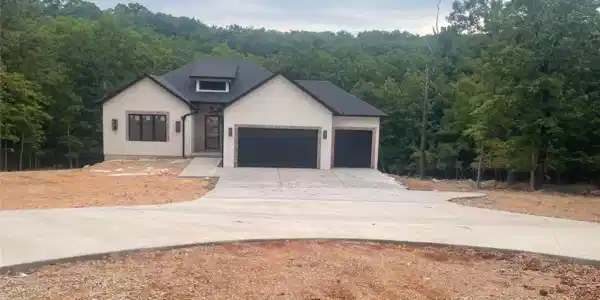 168 Via Del Lago Drive