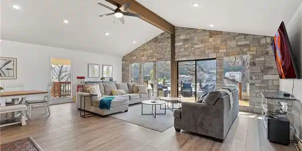 501 Camelot Drive