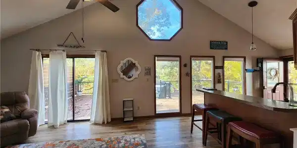 101 Moss Hollow Lane