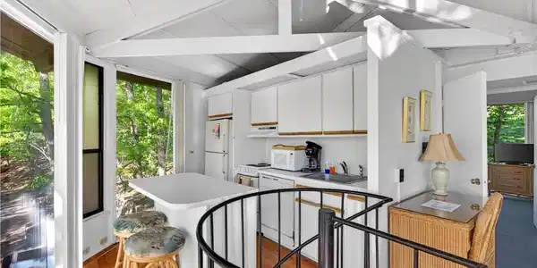 268 Tree Top Drive