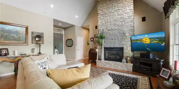 Image 3: Walk in to your grand living room with a beautiful