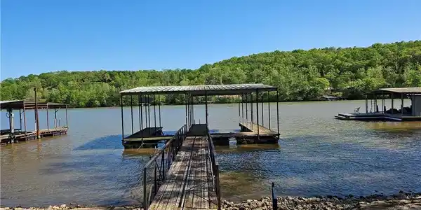 Image 4: Closer view of dock.  No steps, very easy access.