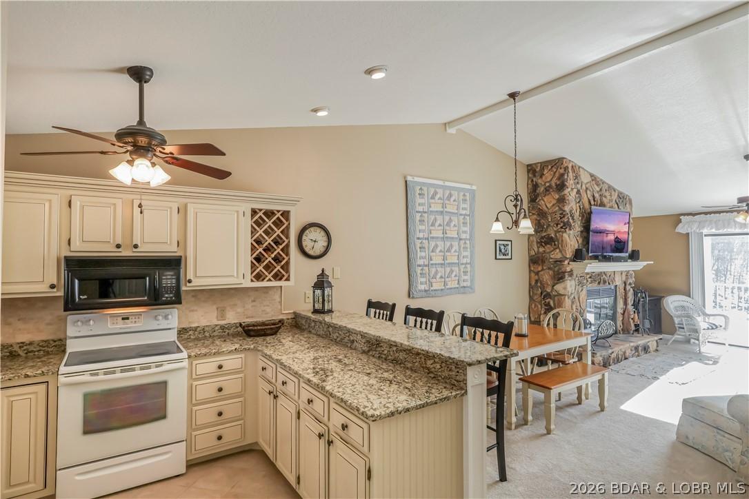Image 2: UPdated kitchen with under counter lighting
