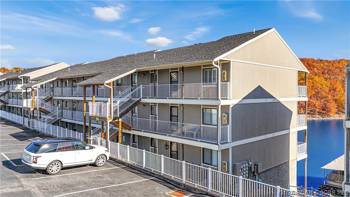 Image 3: Lazy Days one of the BEST condo complexes in Osage
