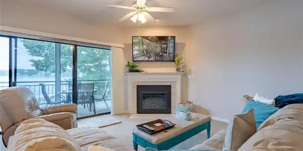 21 Westshore Falls Court