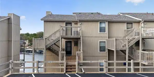 131 Indian Pointe