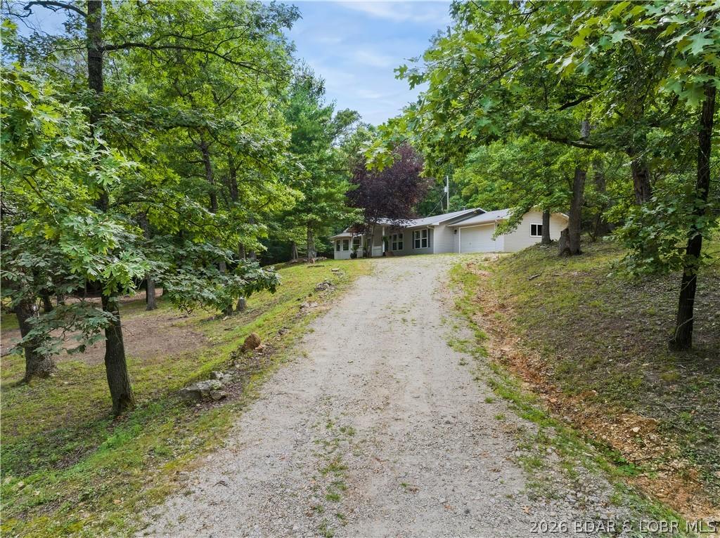 Image 4: 1 Acre