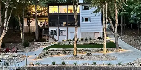 1073 Country Club Drive