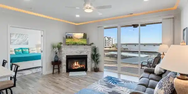 1225 Lands End Parkway