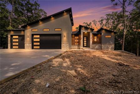 105 Fairoaks Lane