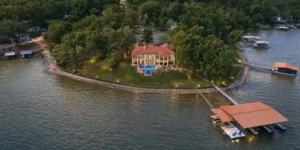 32 Quiet Waters Lane
