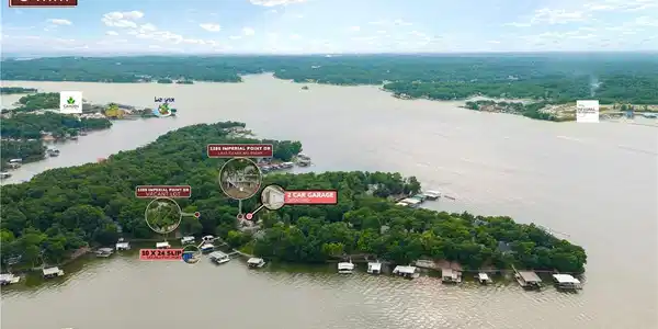 Image 4: Convenient Location