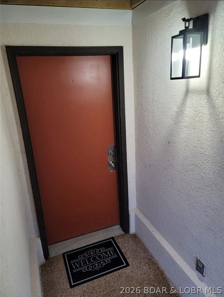 Image 2: Covered private entrance.