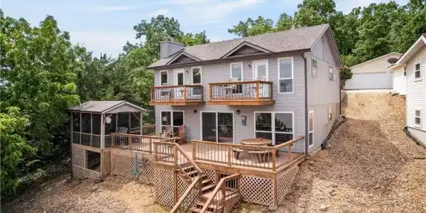 1232 Parkers Point