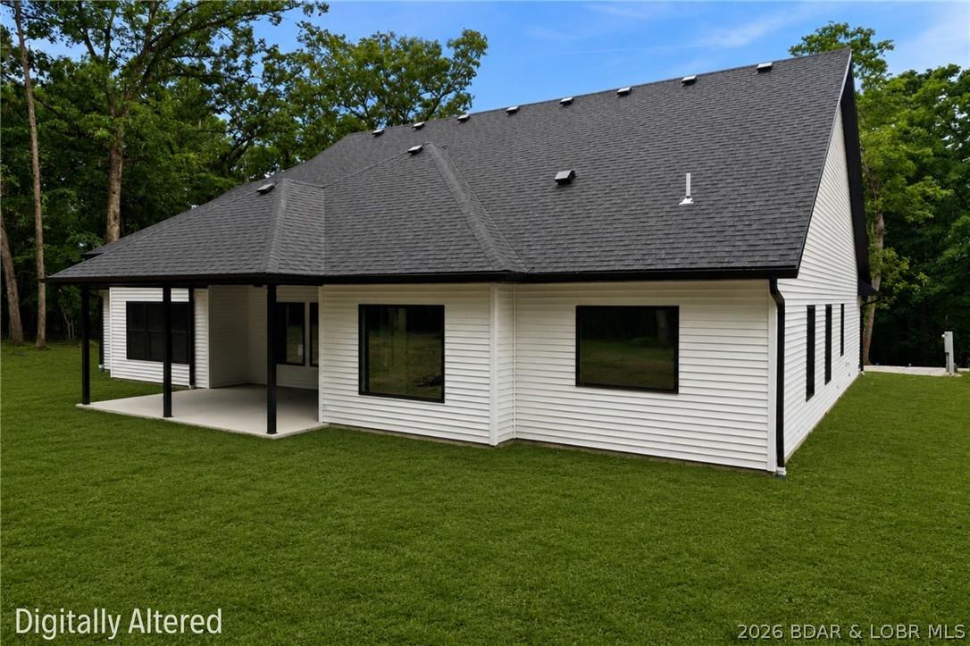 Image 4: Covered Patio w/ Huge, Flat Yard