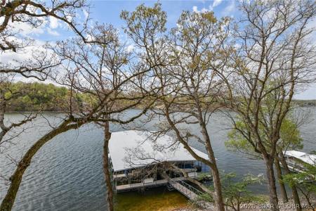 98 Jonathan Drive