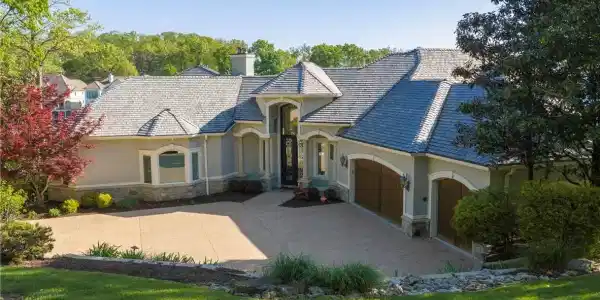 1161 Via Appia Drive