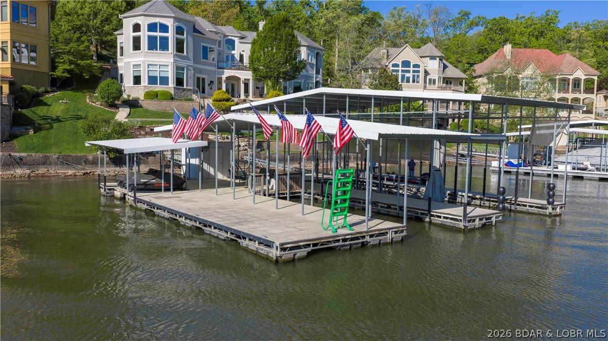 Image 4: Premier luxury lake package in the perfect Porta C