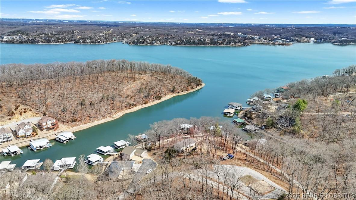 Image 2: Located on the 26 mile marker and located by water