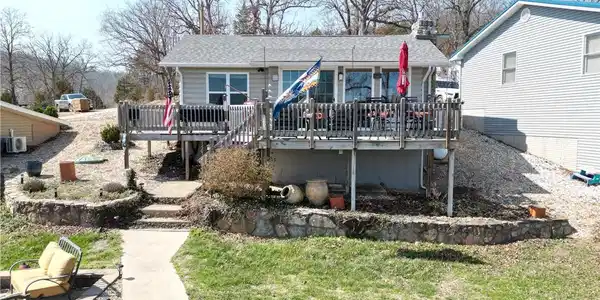 15704 Red Hollow Road
