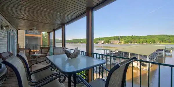133 Cedar Glen Court