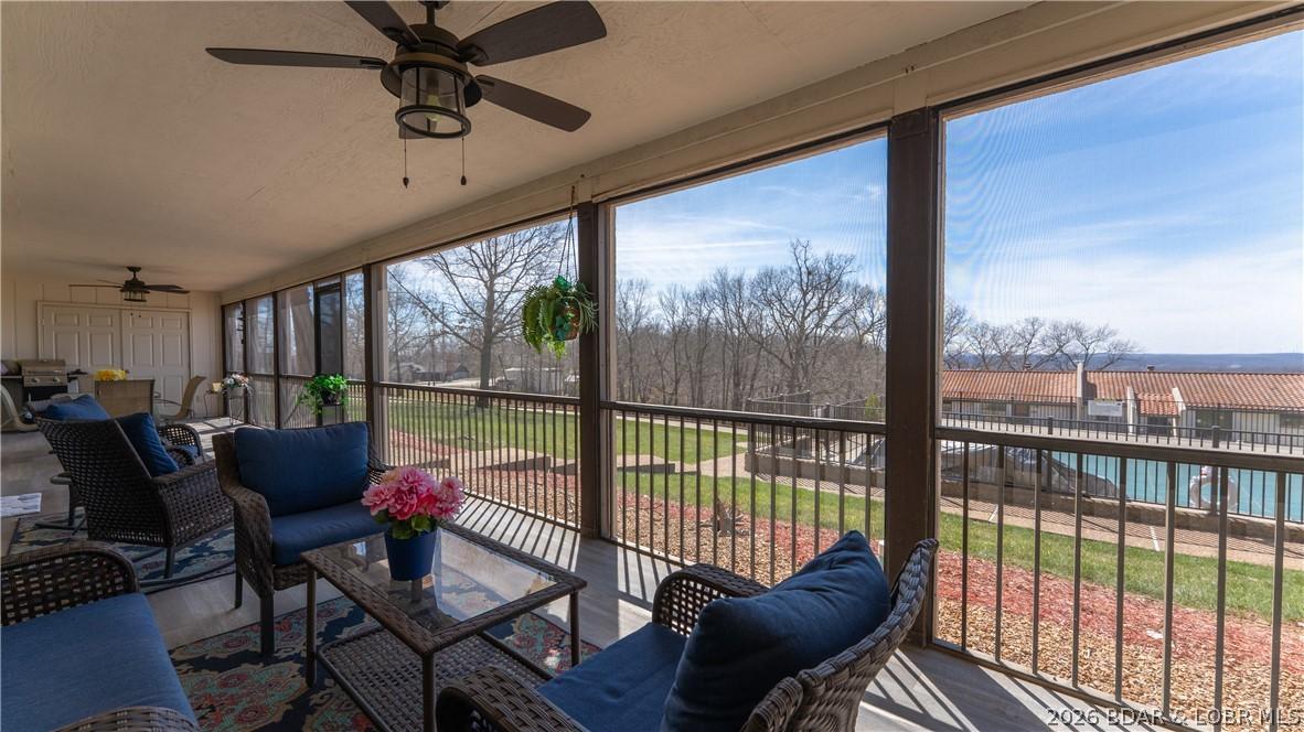 Image 2: Huge screened patio accessible from the Living Roo