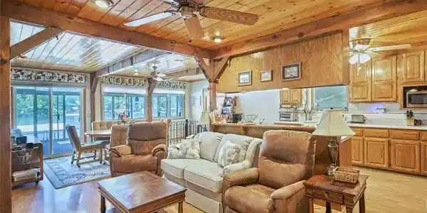 1425 Lick Creek Road