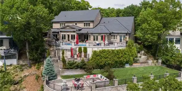 812 Cedar Crest Drive