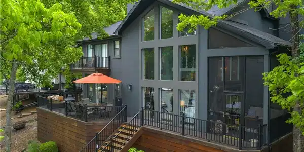 1423 Sweetwater Drive