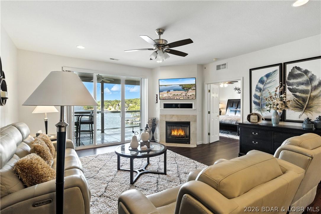 Image 2: 9 foot interior ceilings with a gas fireplace in t