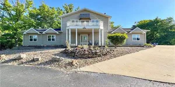 42 Grove Estates Drive