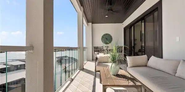 Image 2: Large Deck with glass railings & action packed vie