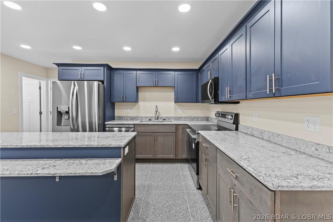 Image 4: Quartz countertops