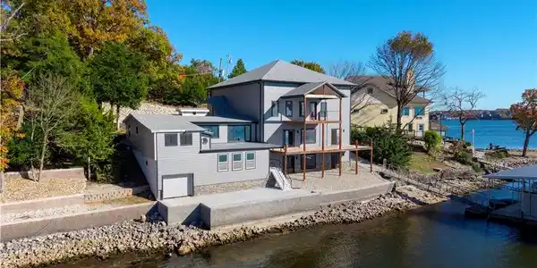 8 Haney Road