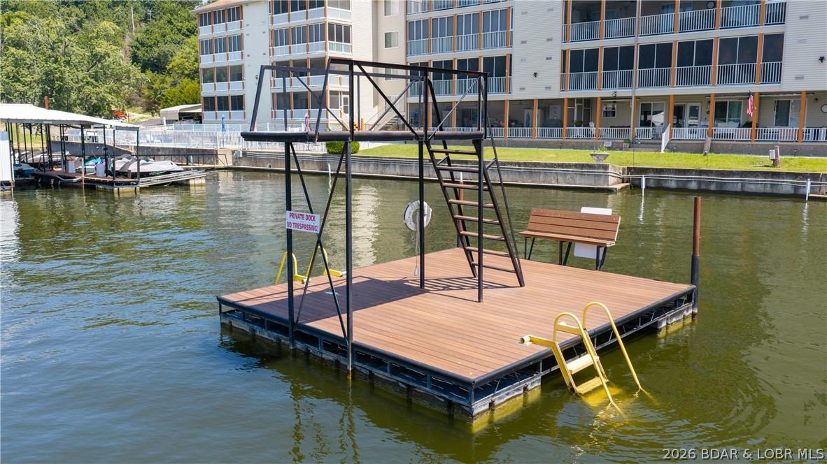 Image 4: Swimming Dock? There aren't many complexes that ha