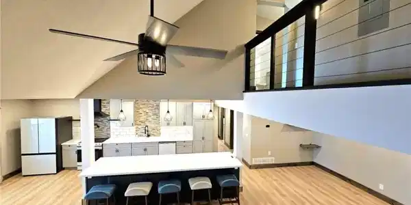 Image 2: Open living space.