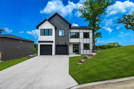 5539 Deephaven Lane