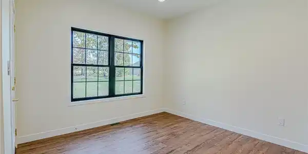 Image 4: Cozy breakfast nook that connects you to the patio