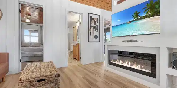 64 White Rock Lane