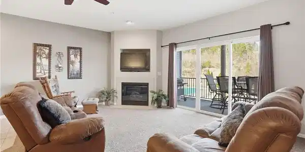 Image 2: Living Room
