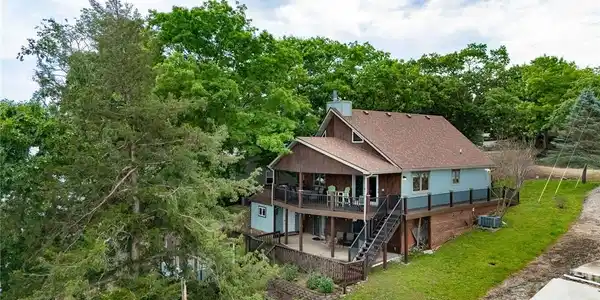 41 Skyview Drive