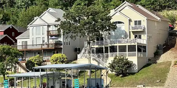275 Cimmaron Bay Circle