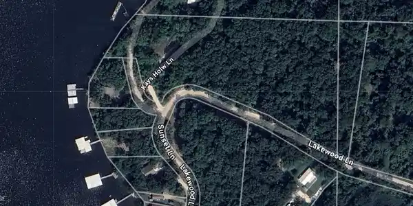 Image 2: OWN A LITTLE PEACE OF THE SHARED LAKE ACCESS