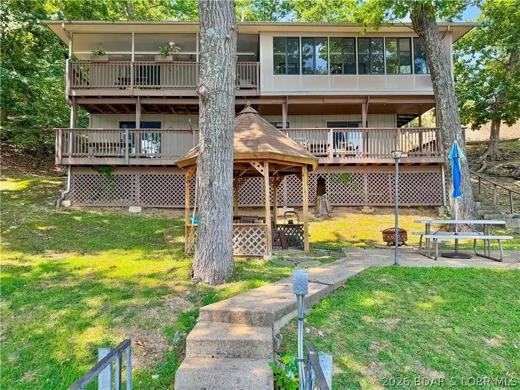 Image 1: Welcome to 2084 Spring Cove Road