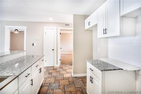 875 Parkside Place