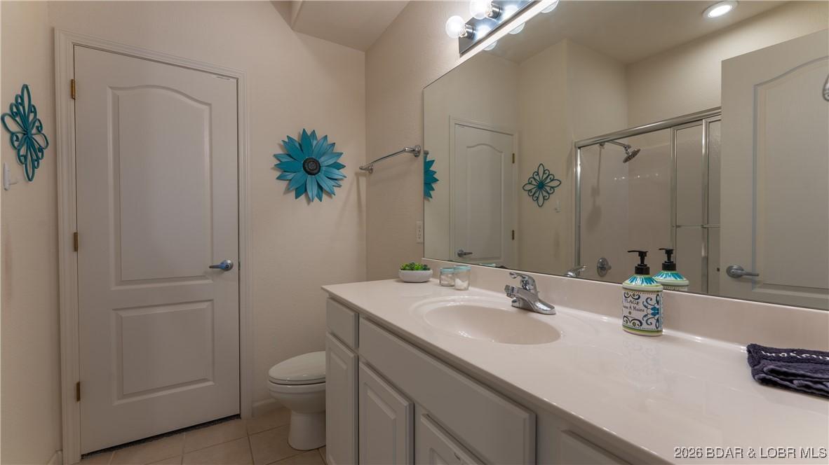 Image 4: Master Bathroom